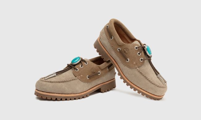 two boat shoes from timberland and packer