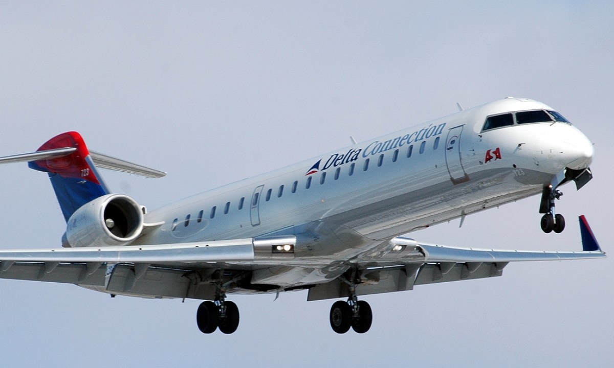 Delta CRJ-700