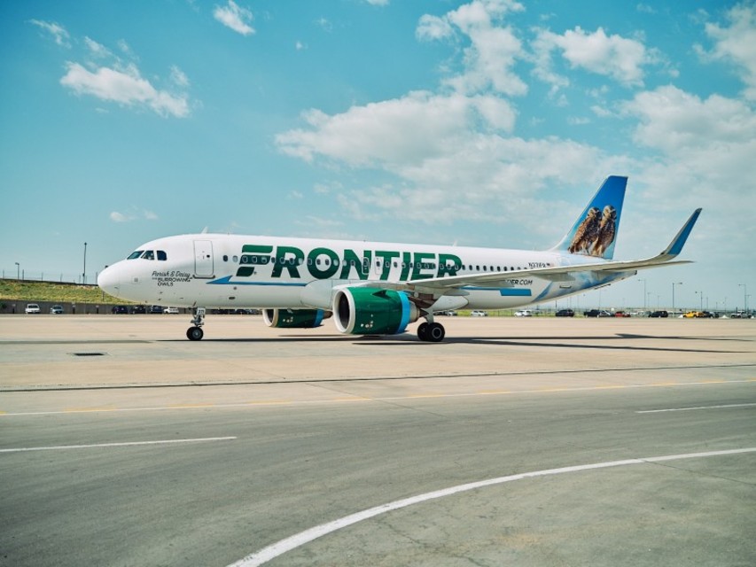 Frontier Airlines plane