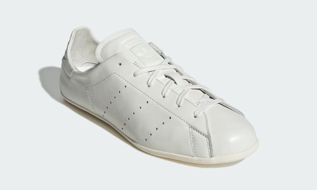 white adidas stan smith low pro