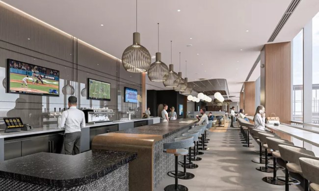 American Airlines Philadephia lounge