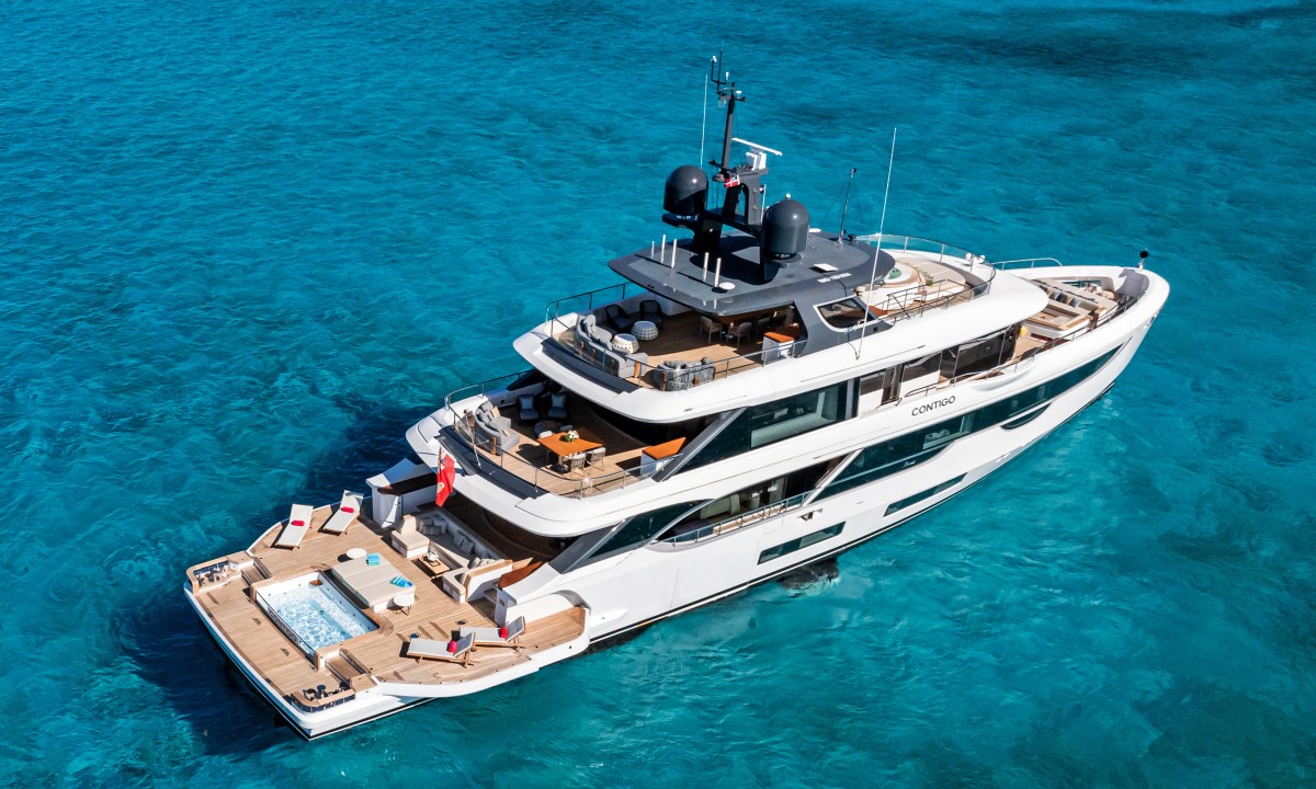 Ikonic Yachts