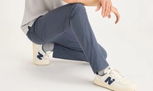 Dockers in blue