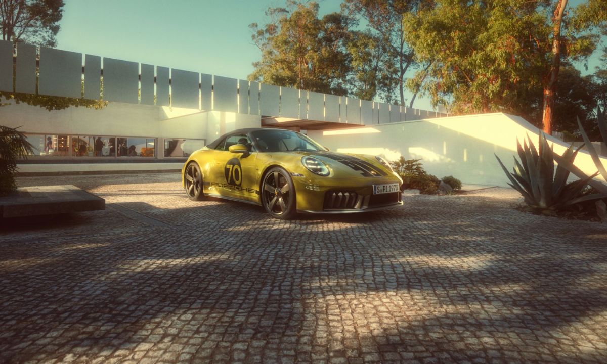 911