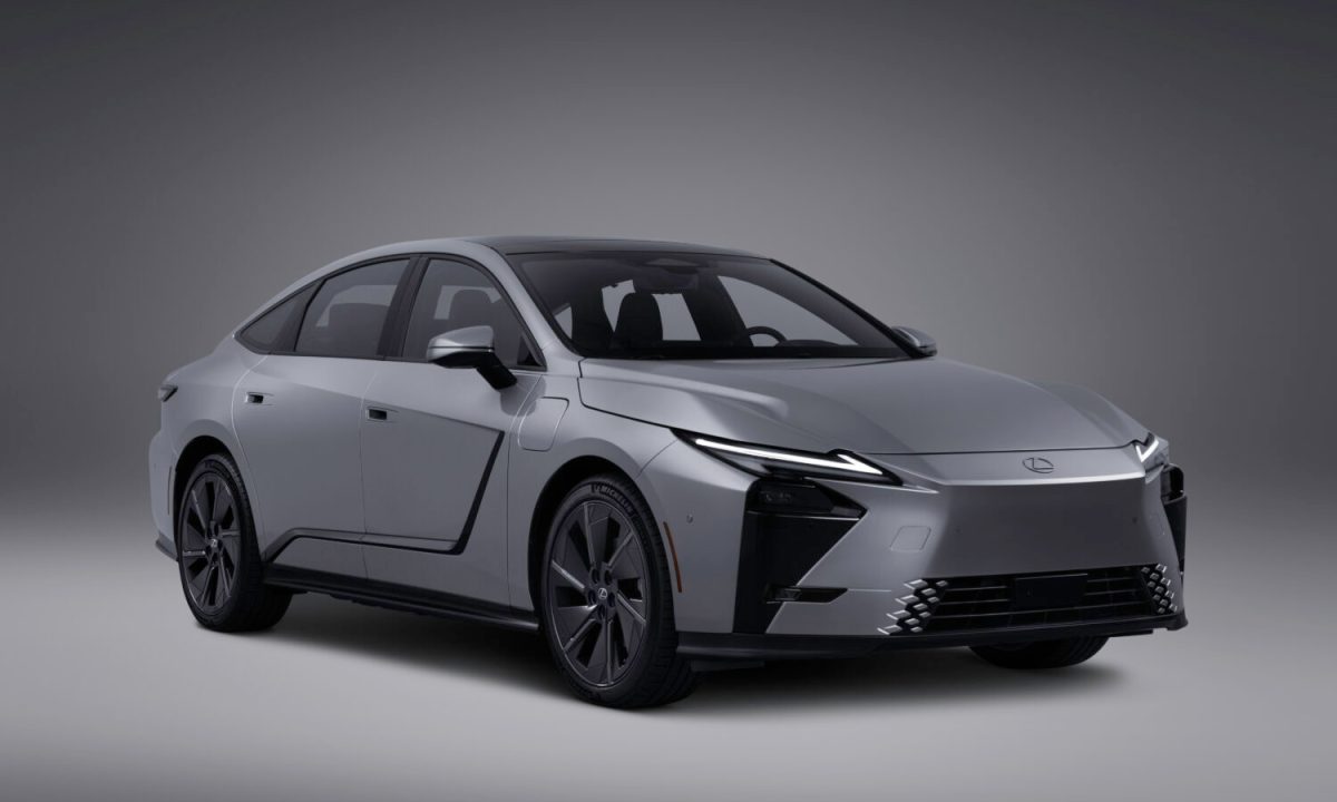 the 2026 lexus es will be bigger and offer hybrid ev options es500e luxury hero 1500x1000