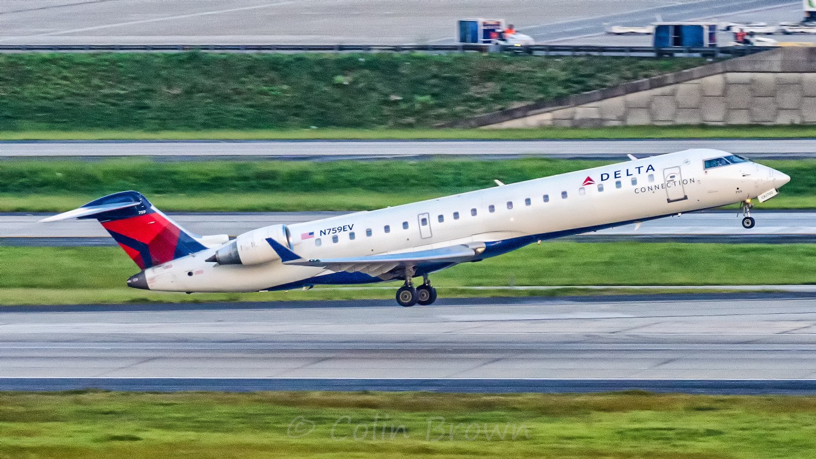 Delta CRJ700