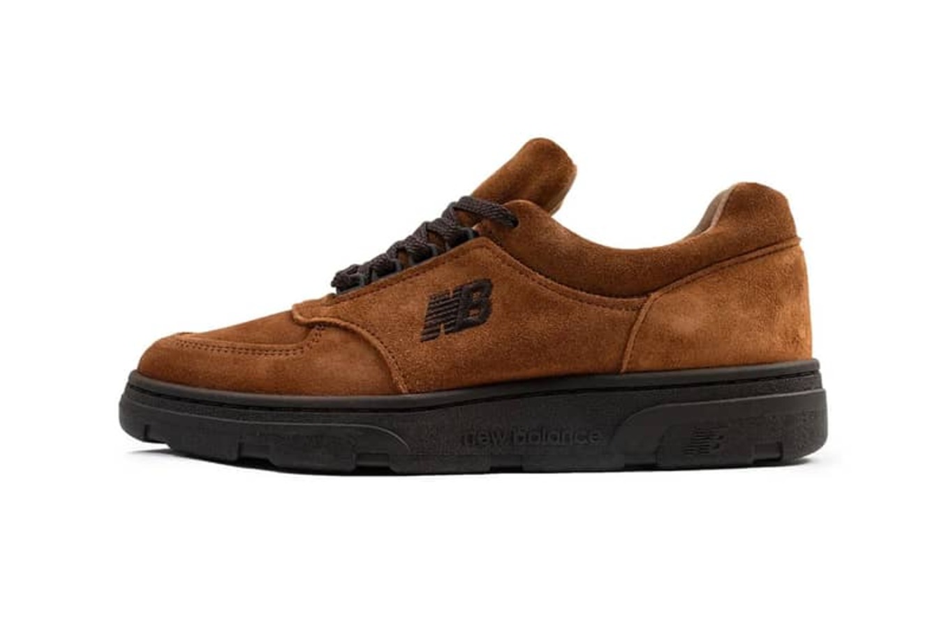 side photo of new balance allerdale
