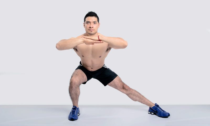 man lunging bodyweight exercise lunge