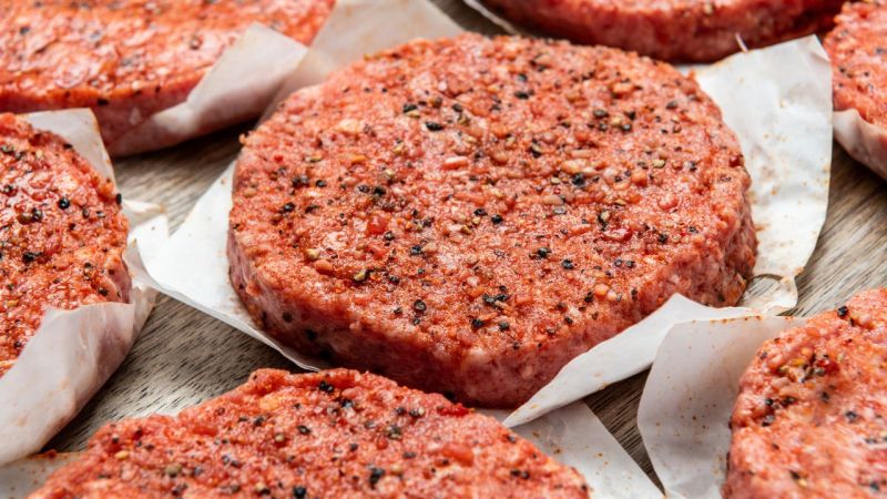 Seasoned burger patties