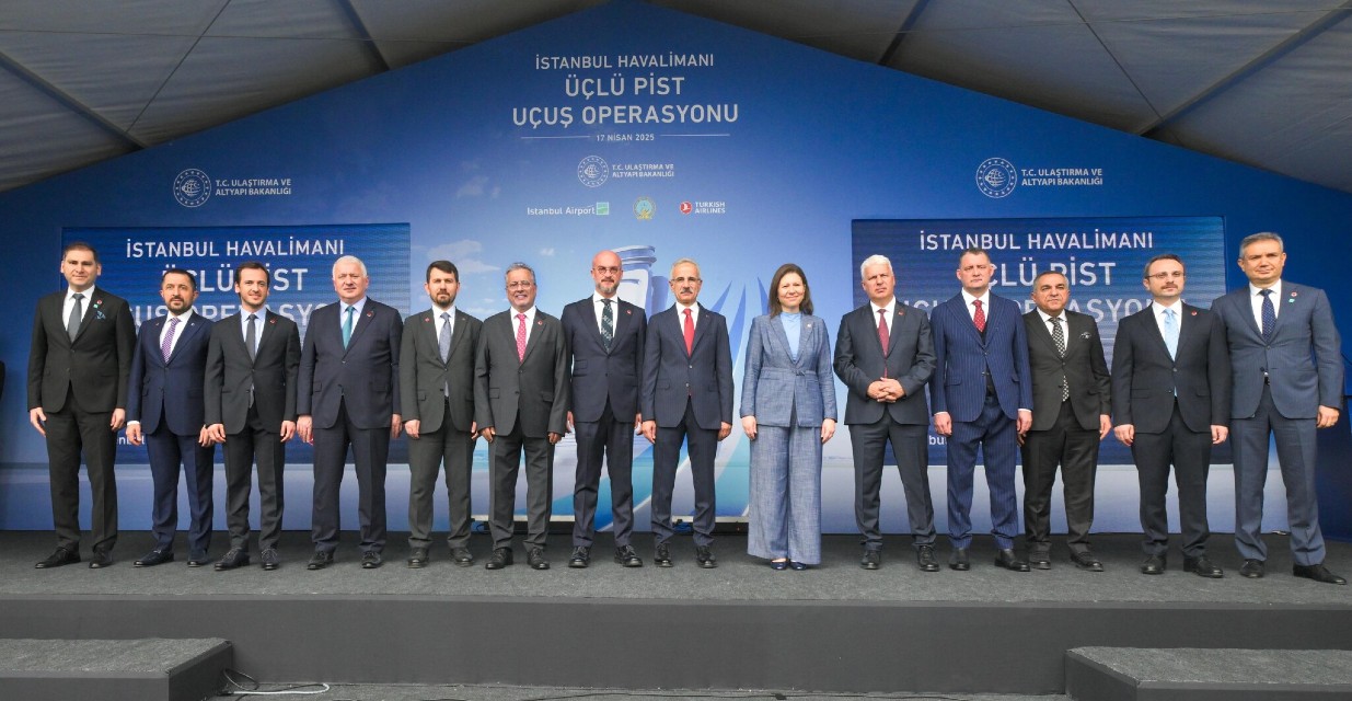 Turkish Airlines triple runway announcement