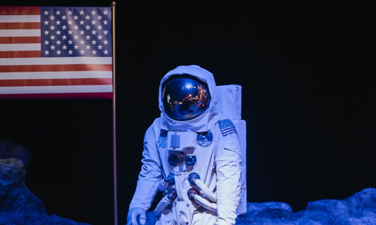 How do astronauts avoid losing muscle in space? Here are the essential exercises