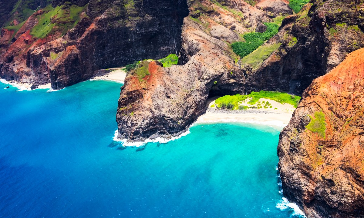 Honopu Beach