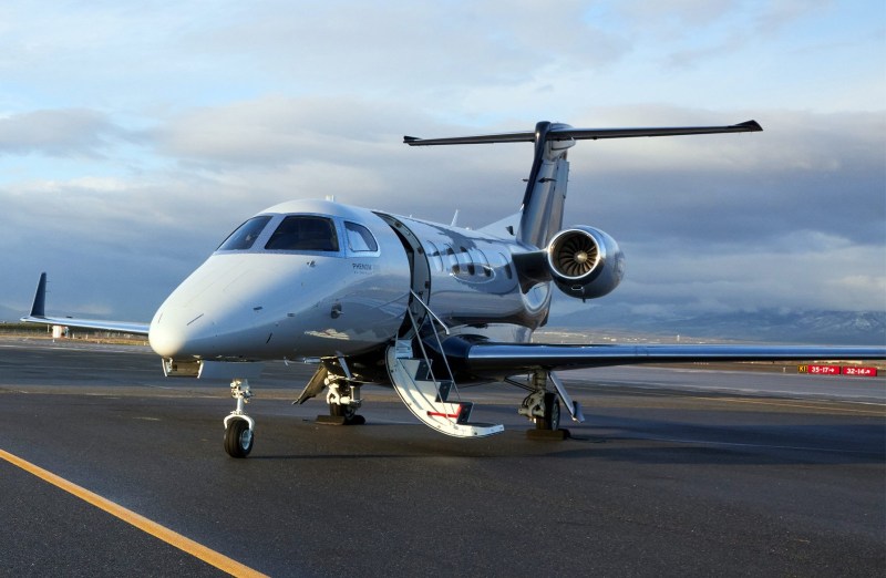 Embraer Phenom 300