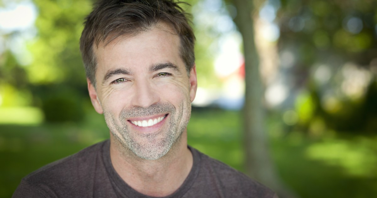 Roots touch-ups are now a thing for older men
