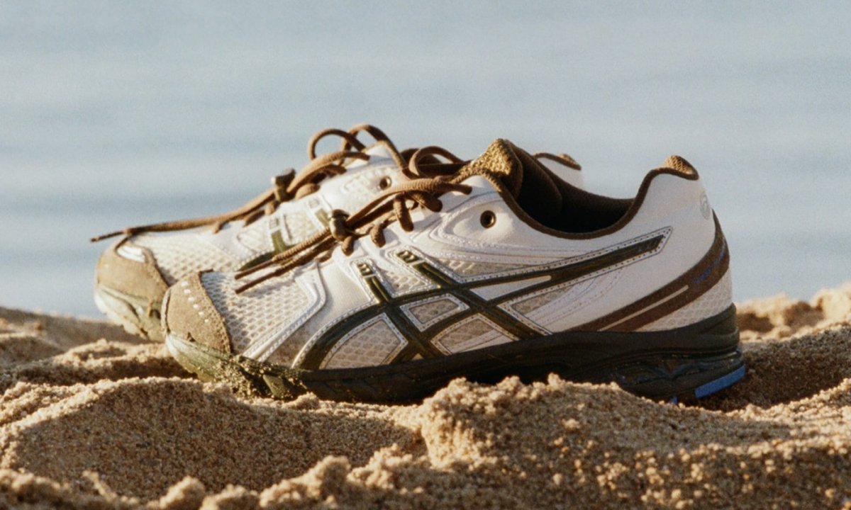 asics temptation vacation shoes in sand