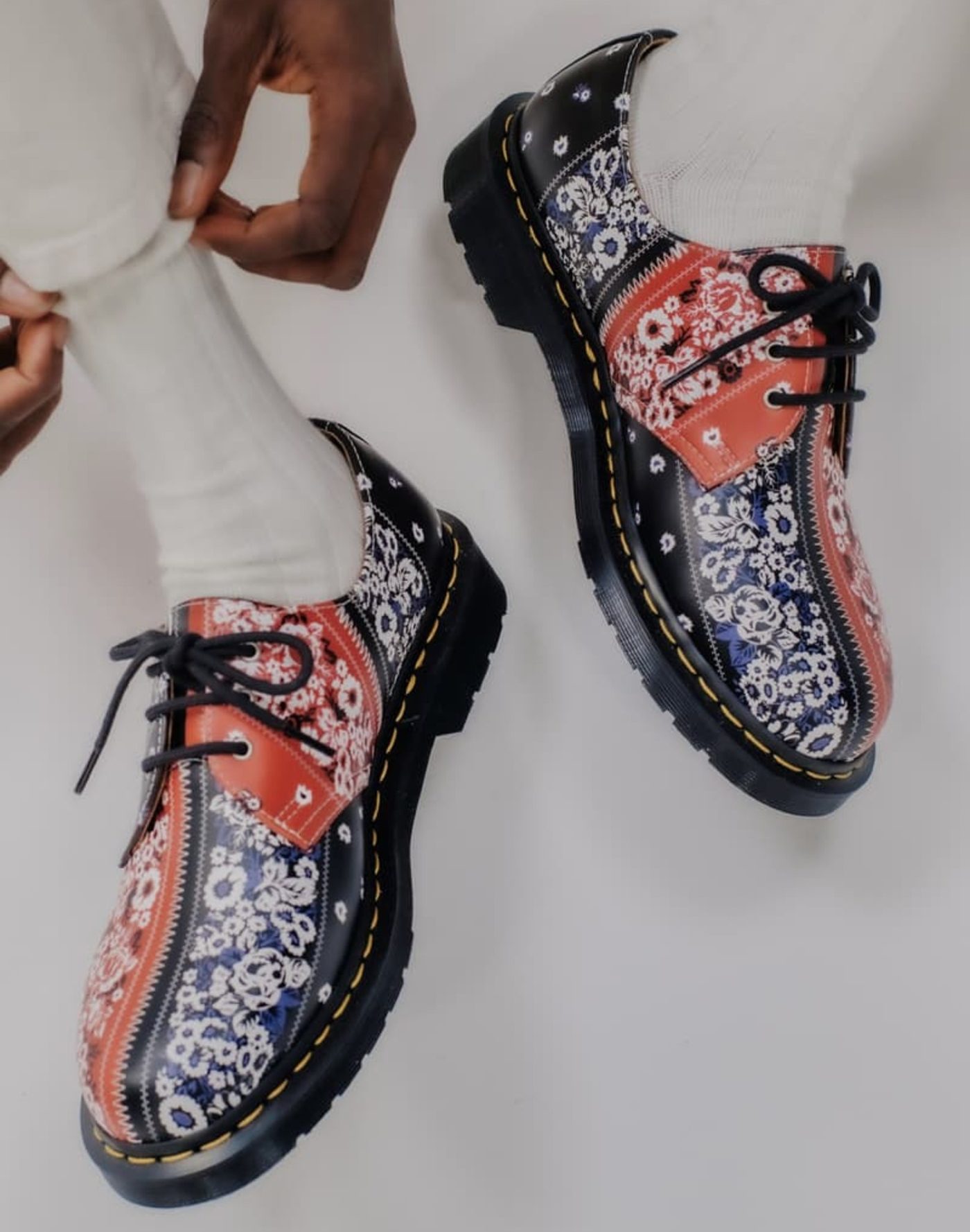 Dr. Martens x NOMARHYTHM TEXTILE 国内買付 Isham ミュール Dr. Martens x NOMARHYTHM TEXTILE 国内買付 Isham ミュール (Dr