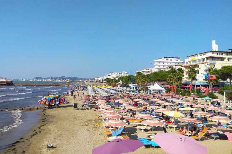 Golem Beach