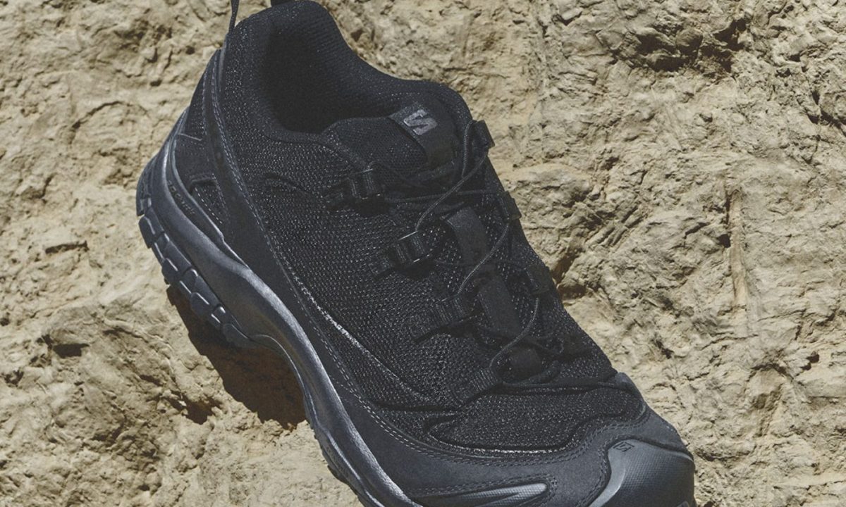 black salomon trail sneaker