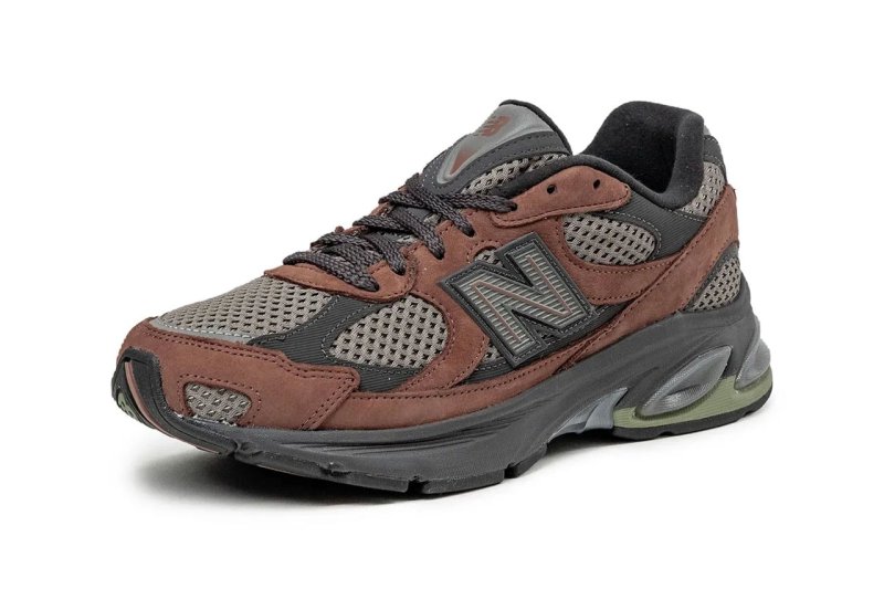side view of new balance 2010 sneaker