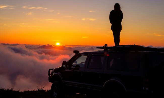 beginner overlanding tips overlander above clouds