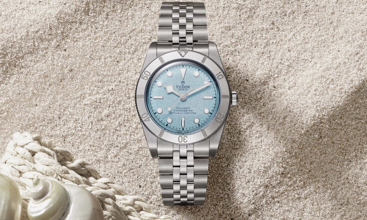 Tudor black bay 54 lagoon