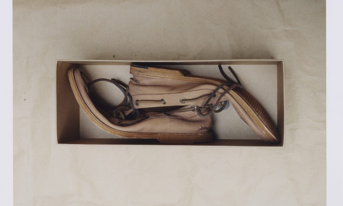 sperry x colbo boat shoes in shoe box