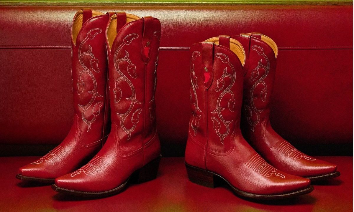 pair of tecovas boots on booth