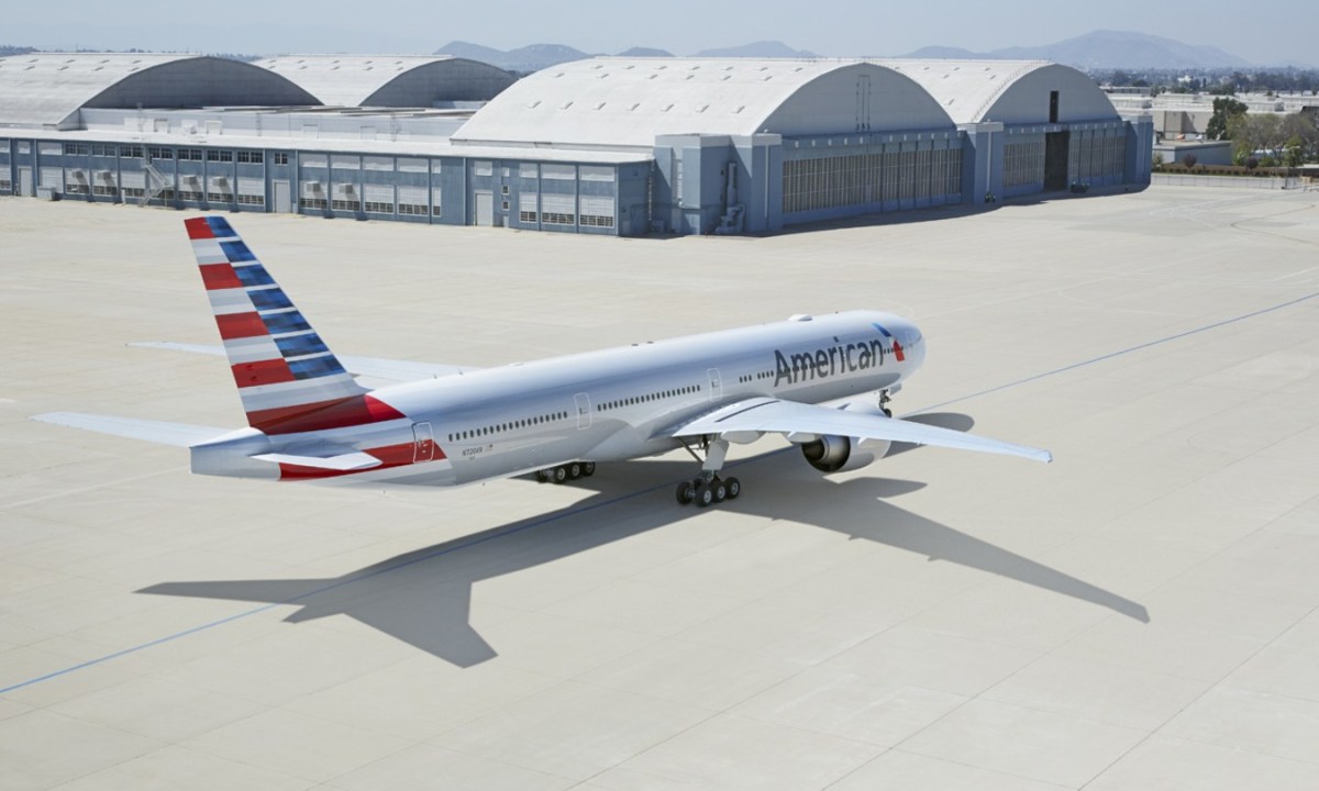 American Airlines plane