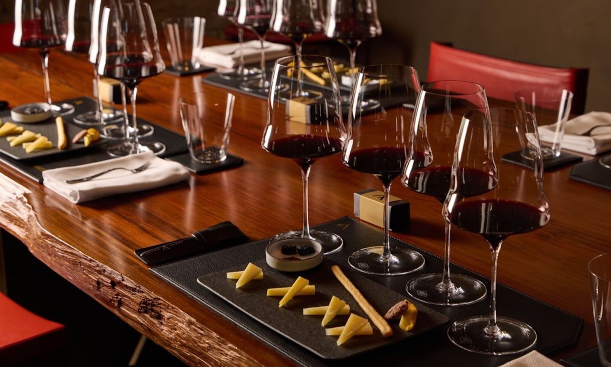 Wine and cheese pairing