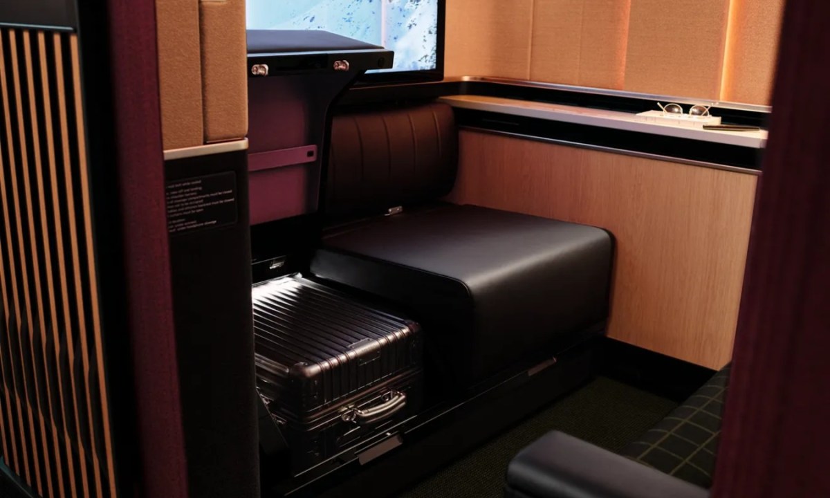 SWISS First suite