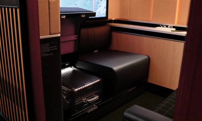 SWISS First suite