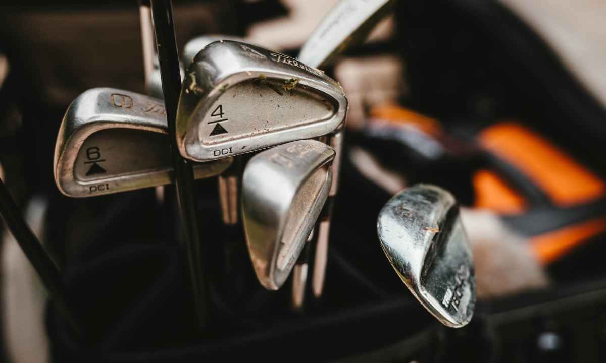 golf clubs in bag