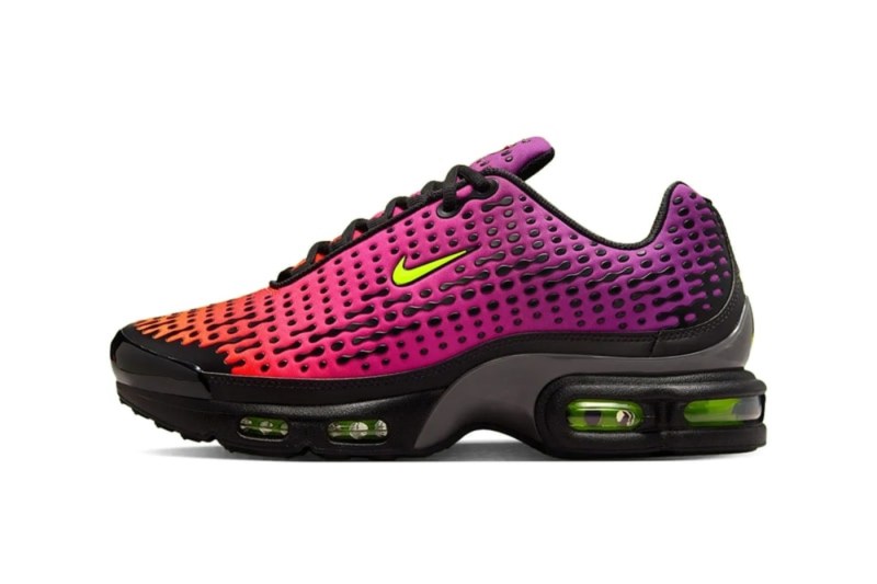 pink and orange nike air max