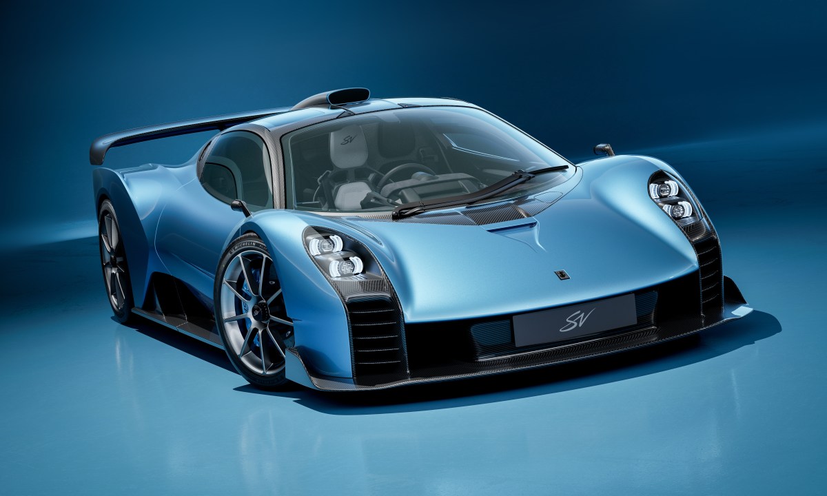 GMSV Le Mans GTR in blue front 3/4 view