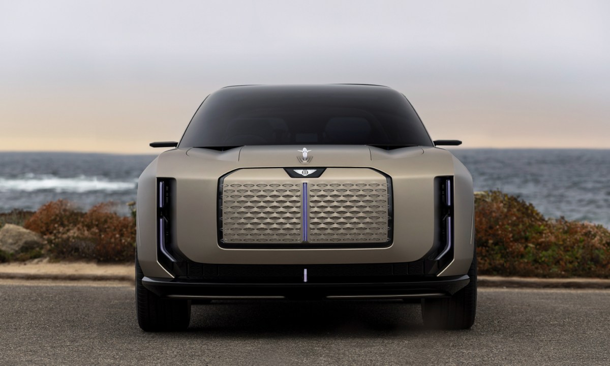 Bentley EXP 15 Concept debut at Pebble direct front view with ocean background.