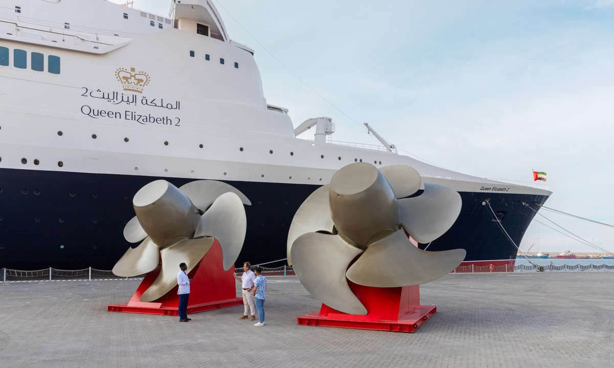 Queen Elizabeth 2