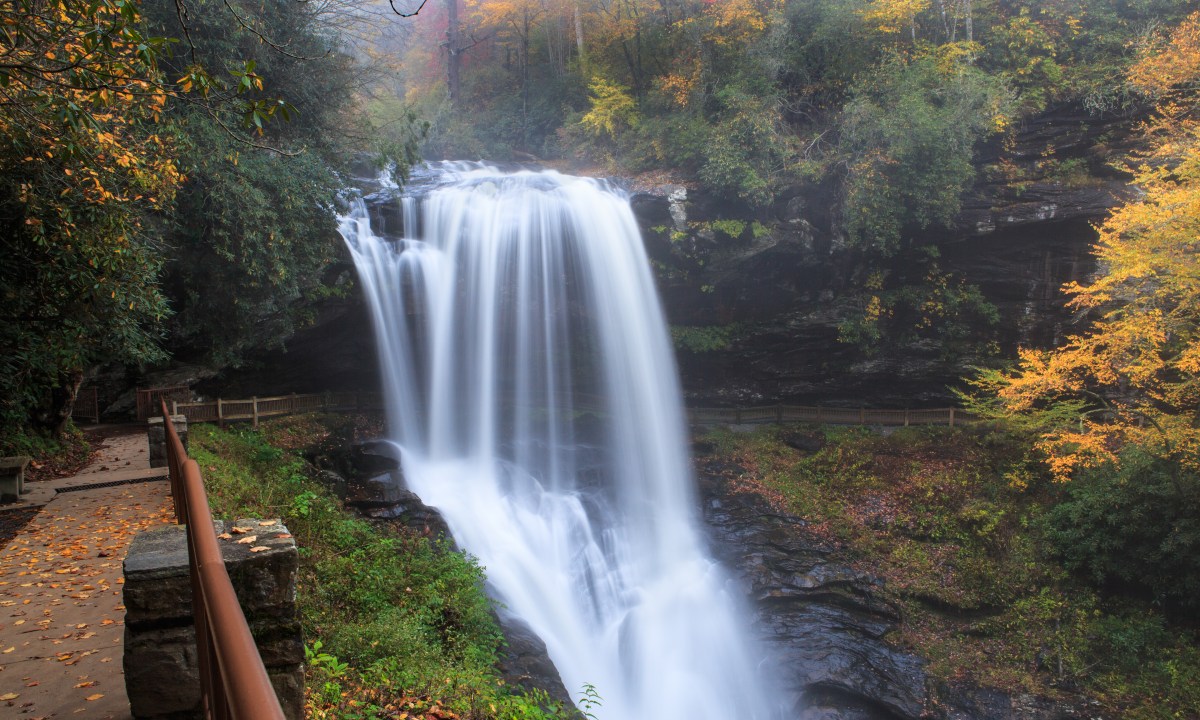 Dry Falls, North Carolina