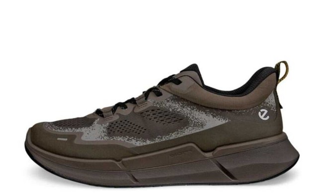 ecco biom sneaker