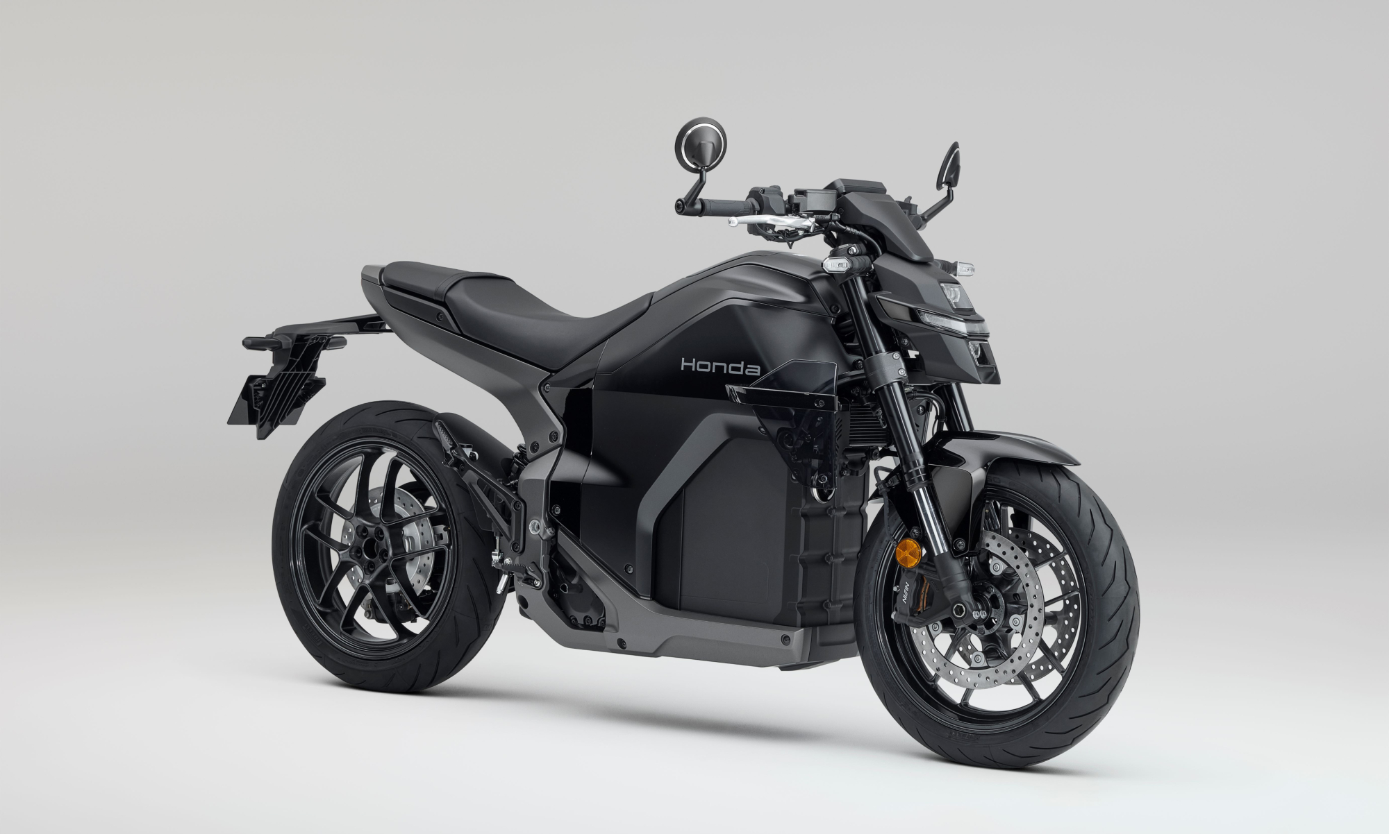 View of Honda WN7 electric motorcycle debuts in Europe with big power - The Manual