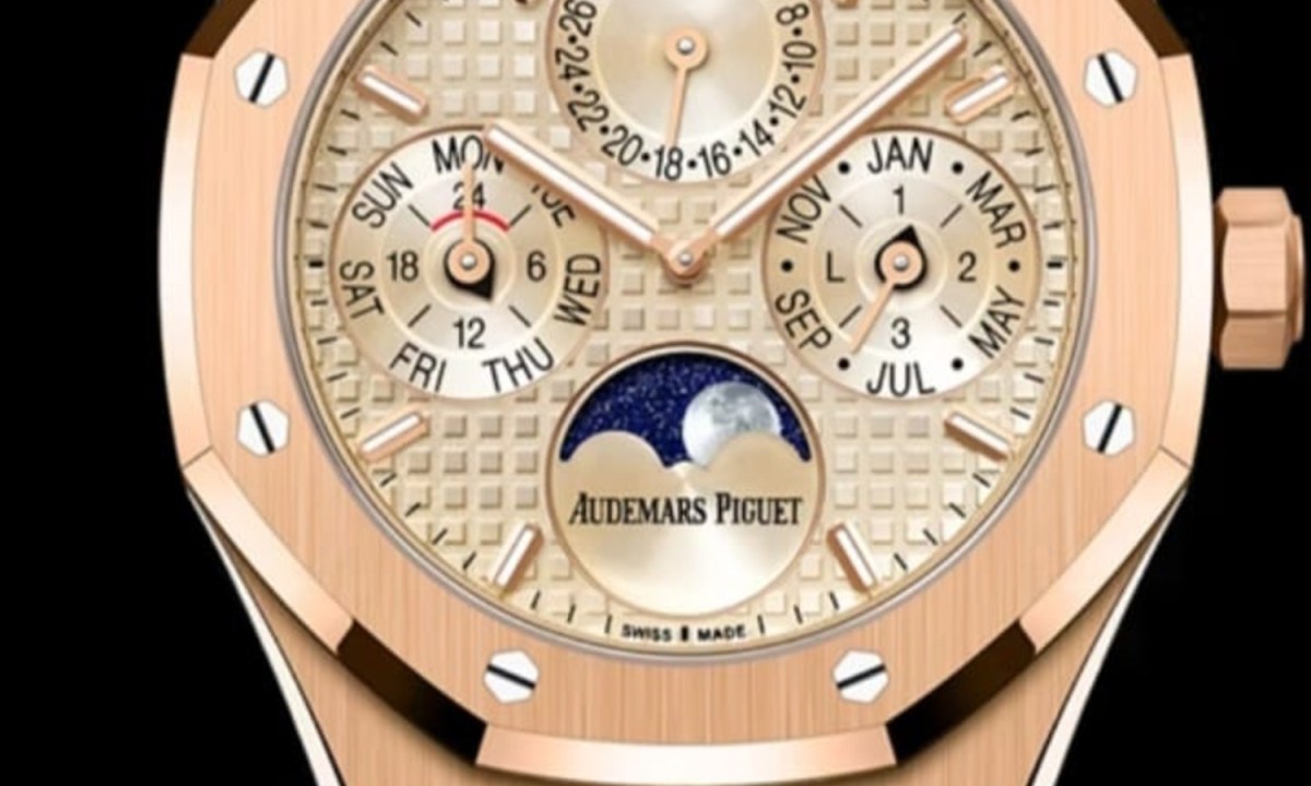 ROYAL OAK SELFWINDING PERPETUAL CALENDAR