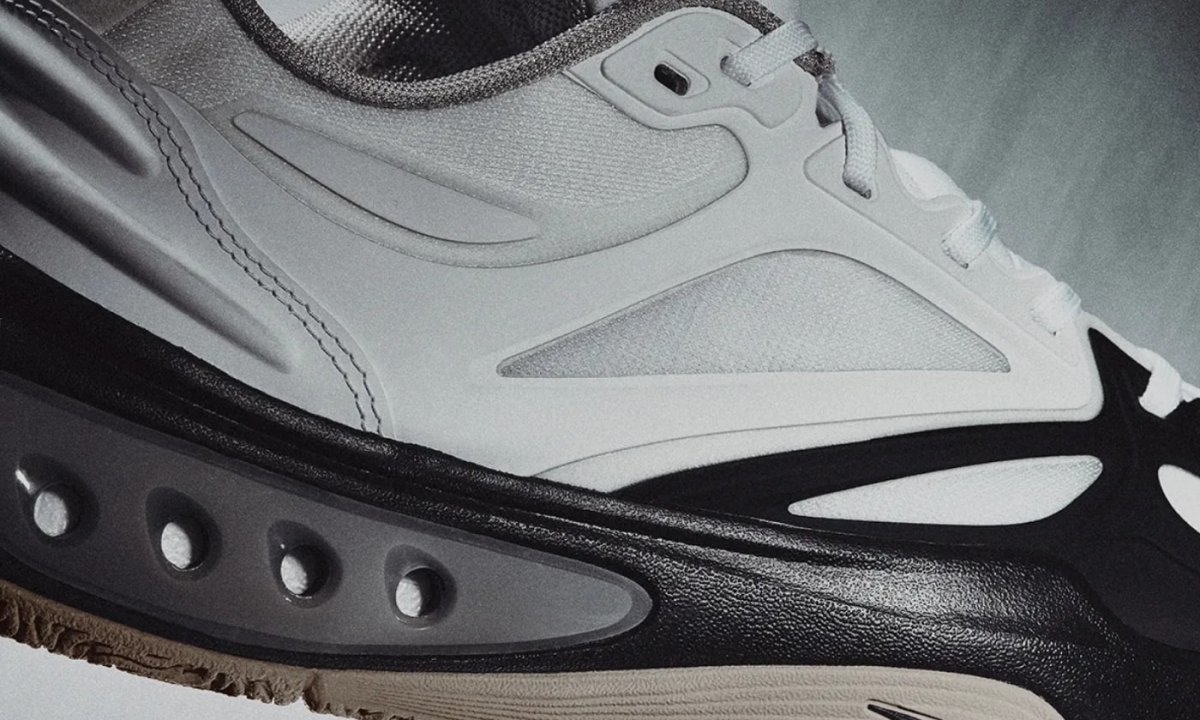 reebok engine a moonstone